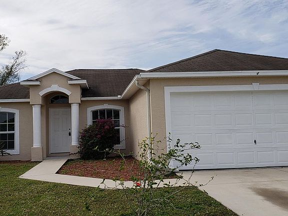2nd image of 442 SE Essex Dr