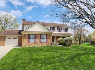 1912 Clear Point Ct, Rochester Hills, MI 48306