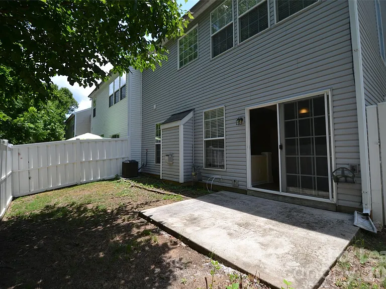 6820 Beverly Springs Dr — Photo 38