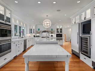 109 Swans Neck Ln, Water Mill, NY 11976