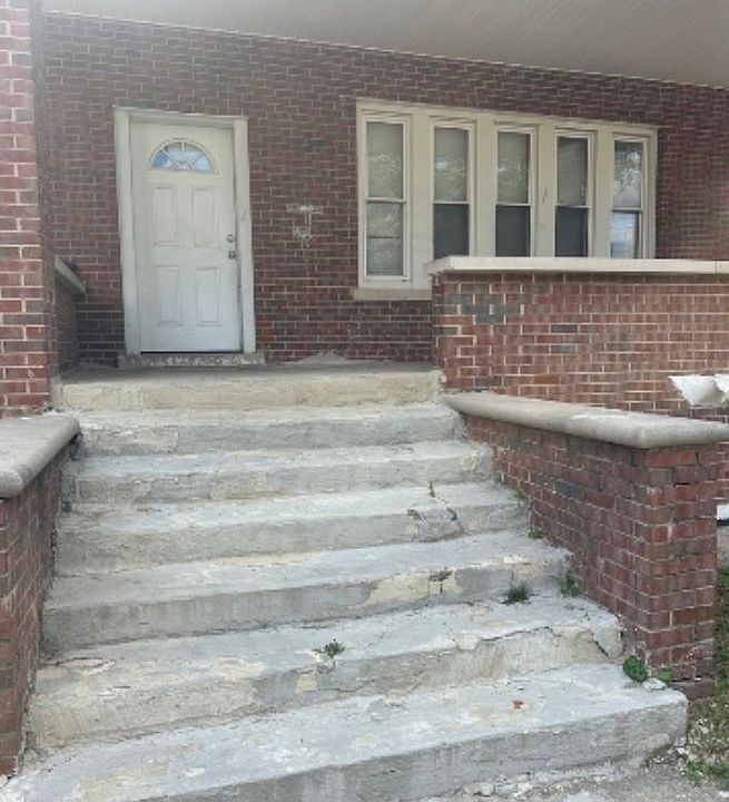 1st image of 7408 S Yates Blvd