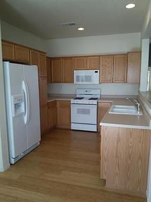 4th image of 952 Ephedra Ln