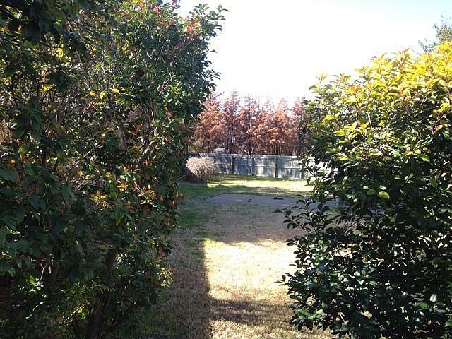 1st image of 4104 Lake Breeze Ct