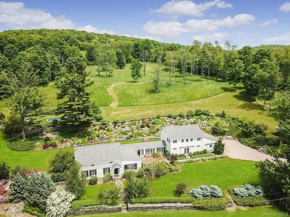 85 Kennel Rd, Wassaic, NY 12592