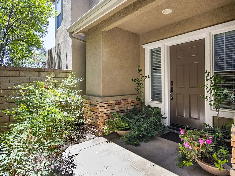 28031 Alta Vista Ave — Photo 3