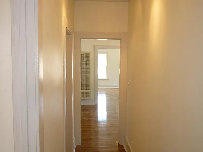 848 N Harvard Blvd — Photo 7