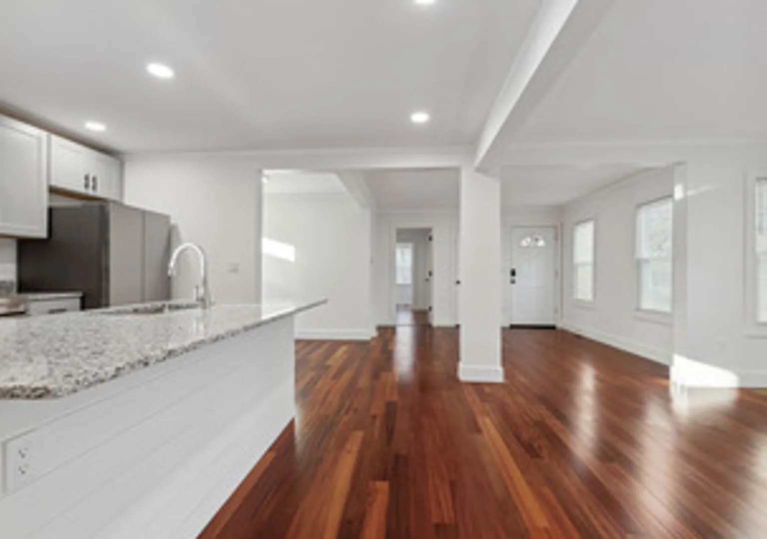 415 Herkimer St — Photo 4