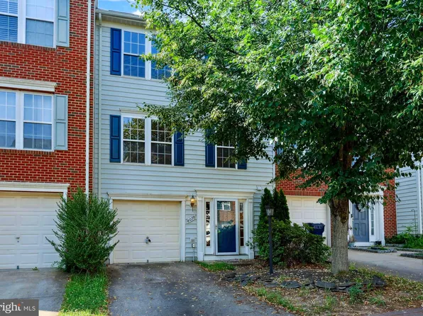 8078 Horseshoe Cottage Cir, Lorton, VA 22079