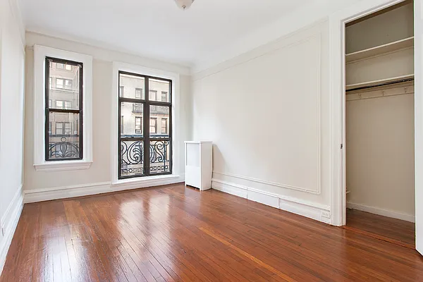 Rented by Douglas Elliman | media 22