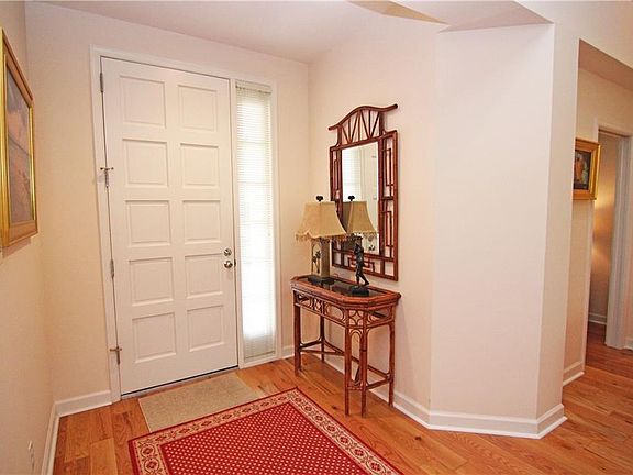 3rd image of 3509 SE Cambridge Dr