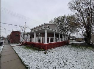 215 E Pearl St, Winamac, IN 46996