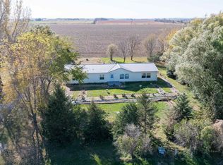 1572 290th St, Salix, IA 51052
