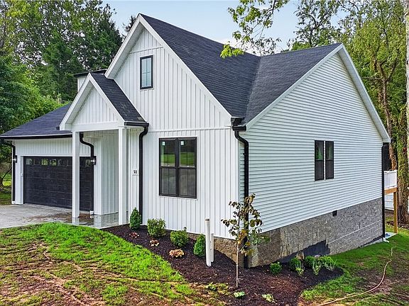 2nd image of 512 Crider Hill Rd