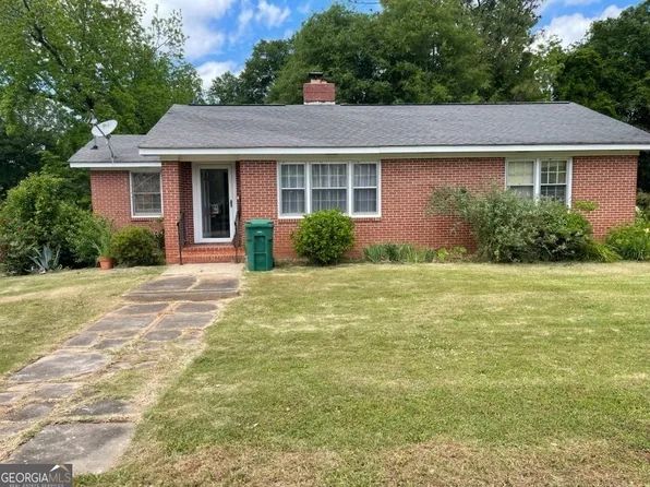 208 Avenue A SE, Lafayette, AL 36862