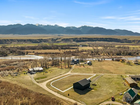 17 Stone Rd, Silver Star, MT 59751