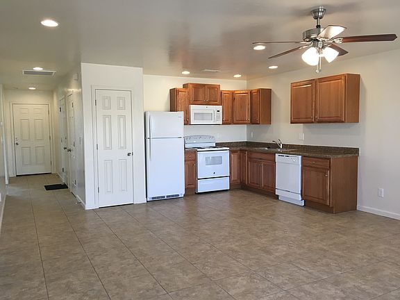 4483 N. Miner Kitchen