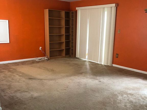 3rd image of 10703 Cedarwood Dr