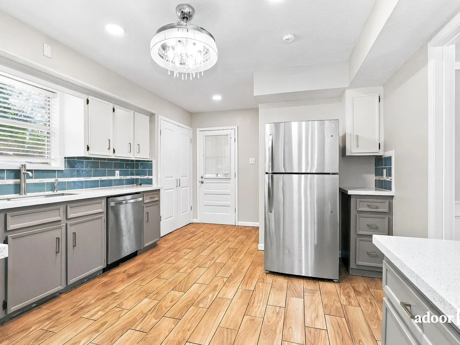 4 bed, 2.5 bath, 2606 sqft, $2,495 — Photo 3