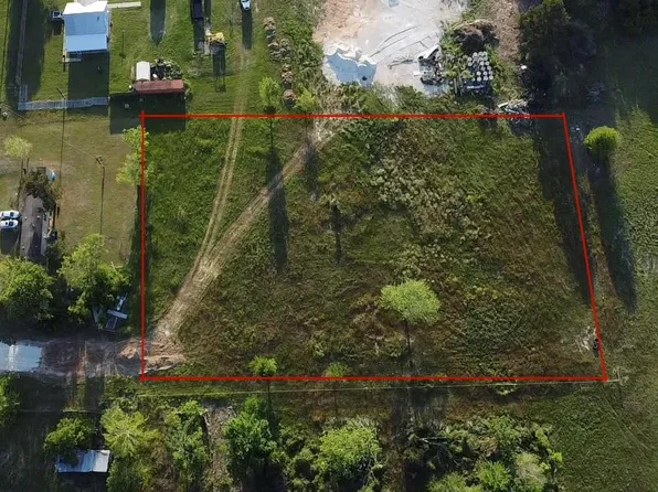 48 Saint Marys St, Hempstead, TX 77445