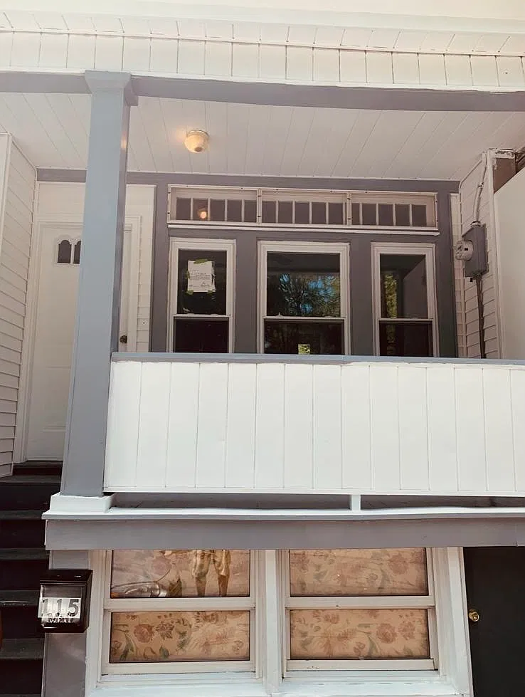 3 bed, 1200 sqft, $1,100 — Photo 1