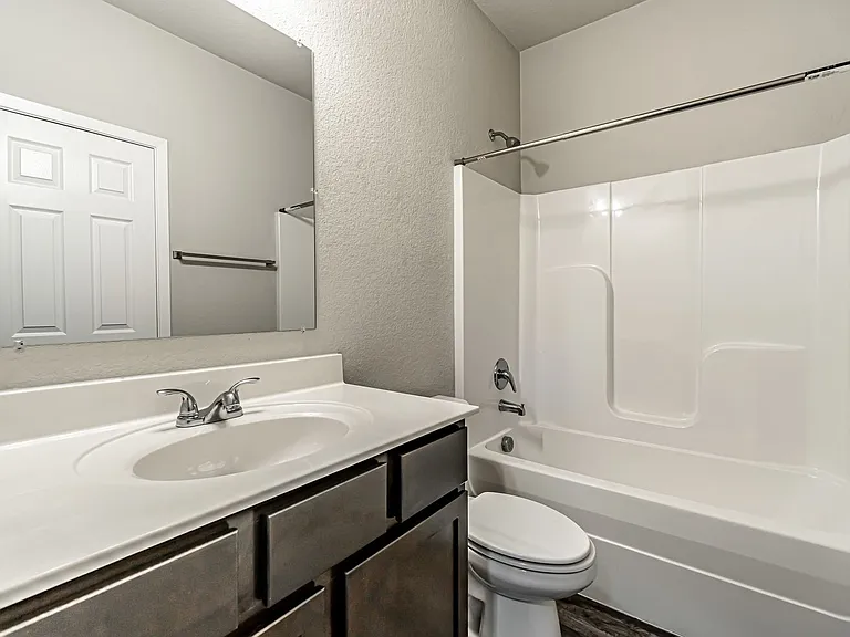 6605 SW Warrington Rd — Photo 14