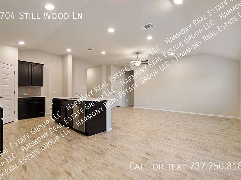 3704 Stillwood Ln — Photo 8