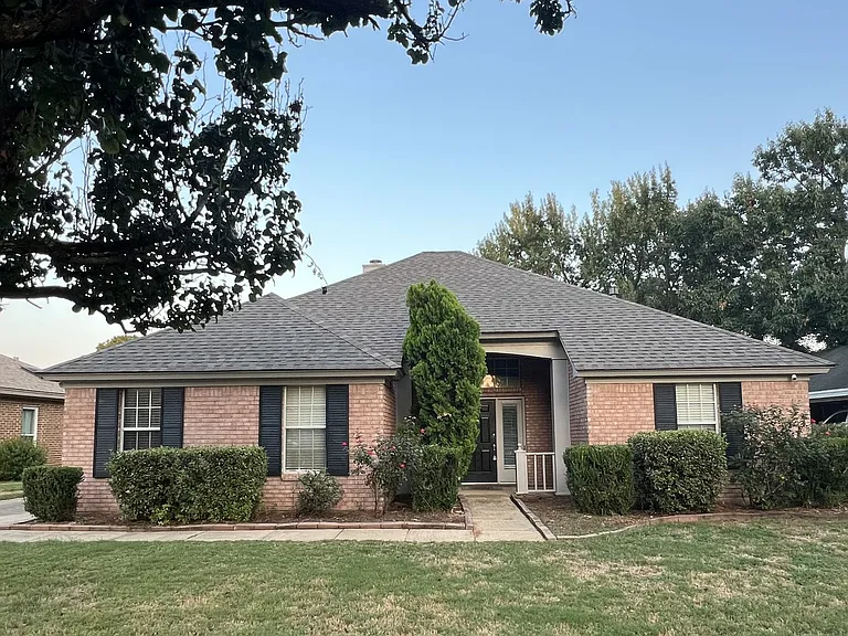 7117 Stamford Ct — Photo 1