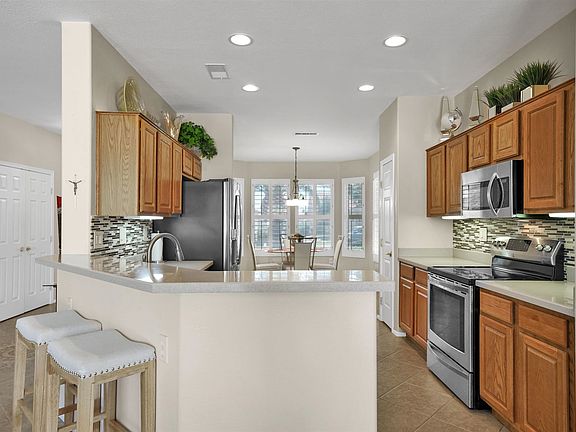 3rd image of 15136 W Corral Dr