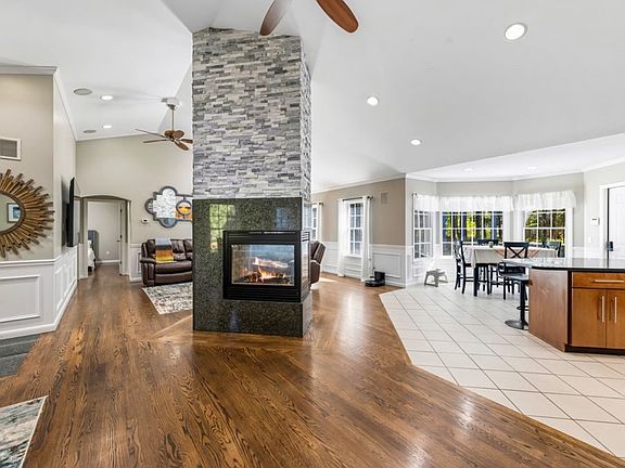 3rd image of 9 Ridge Rd