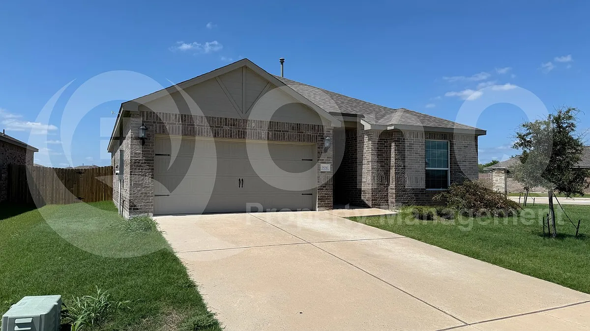 3 bed, 2.0 bath, 1647 sqft, $1,800 — Photo 3