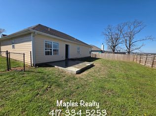 137 Andro Cir, Hollister, MO 65672