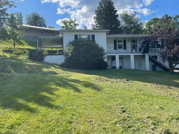 100 Maple St, Flemington, WV 26347