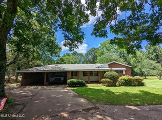 12099 Highway 43, Carthage, MS 39051