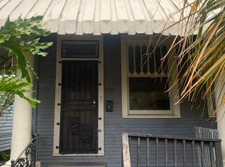 2127 Harmony St, New Orleans, LA 70115