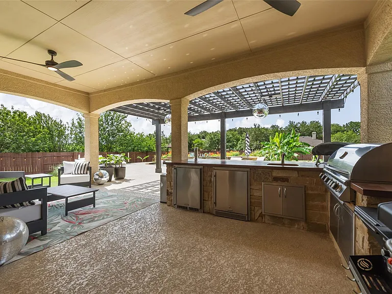 12305 Lostwood Cir — Photo 29