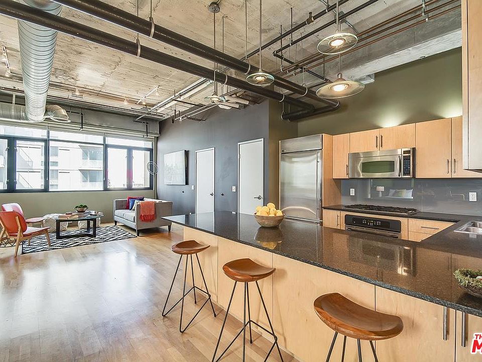 1st image of 330 W 11th St APT 404