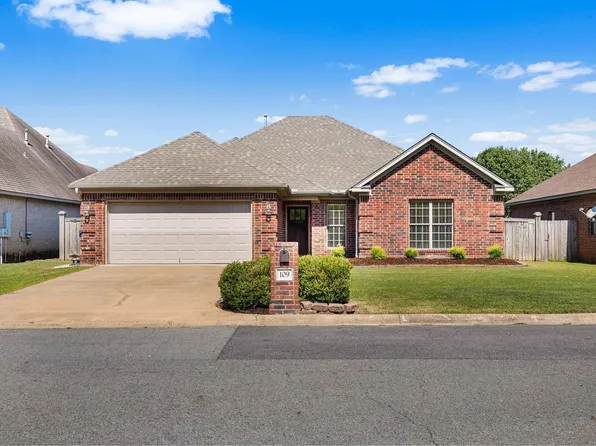 109 Danielle Cir, Maumelle, AR 72113