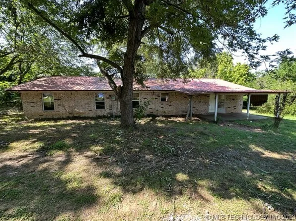 104 8th St, Crowder, OK 74430