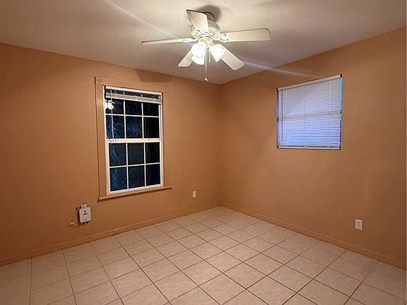 5th image of 1006 NE 2nd AVE