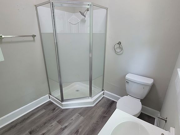 4th image of 830 S St Andrews St APT 3