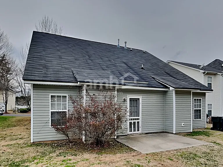 19140 Kanawha Dr — Photo 26