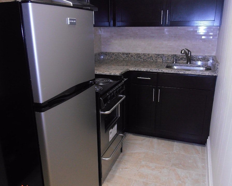 2nd image of 66 Boylston St #712