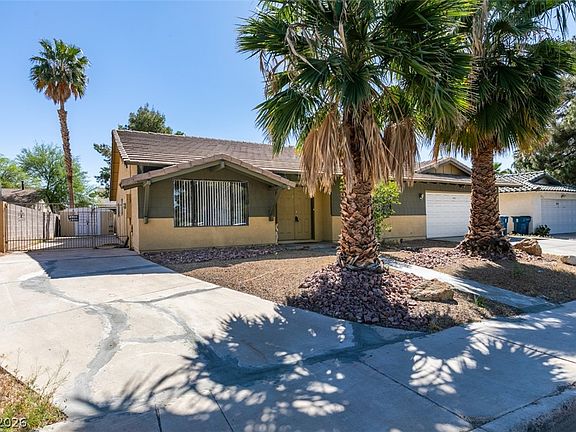 2nd image of 3221 E Rochelle Ave