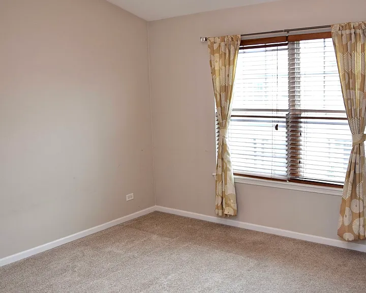 1260 Evergreen Ave — Photo 14