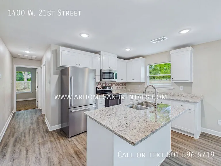 1400 W 21st St — Photo 4