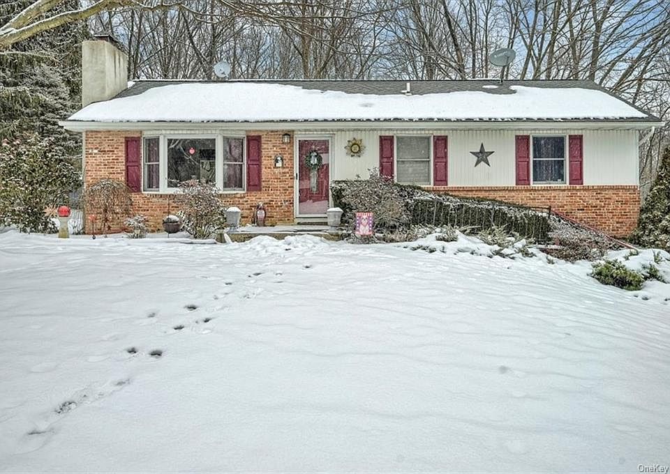 1st image of 19 Sharon Dr