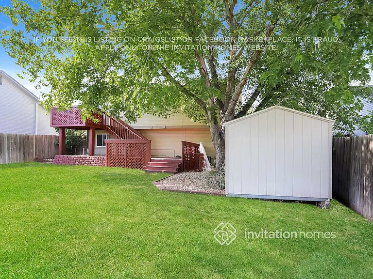19495 E Nassau Dr — Photo 14
