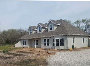 1984 N 1000th Rd, Eudora, KS 66025