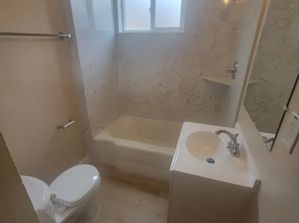 532 E 9th St #2, Stockton, CA 95206