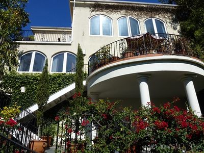 9336 Readcrest Dr, Beverly Hills, CA, 90210